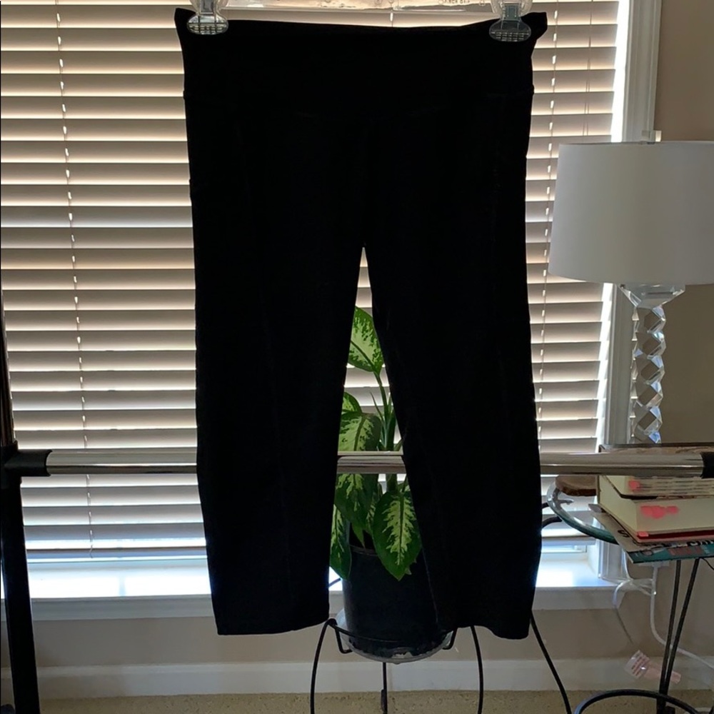 women’s yoga pants